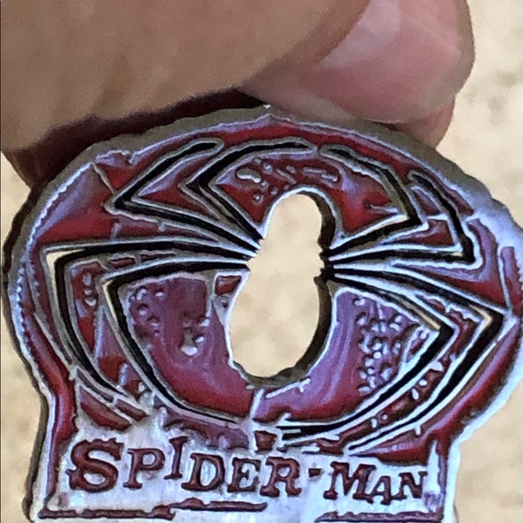 MARVEL UNIVERSAL STUDIO " ISLANDS OF ADVENTURE " KEY RING - Picture 4 of 15